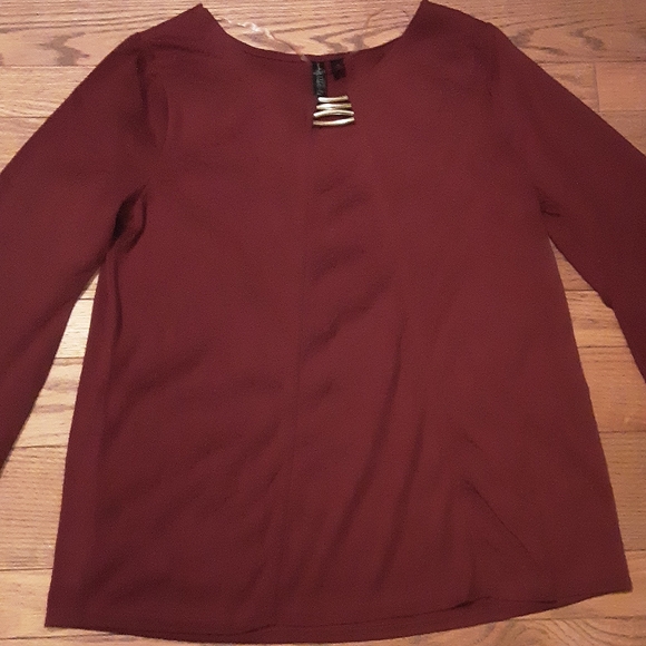 Allie & Rob brand dressy blouse - Picture 1 of 5